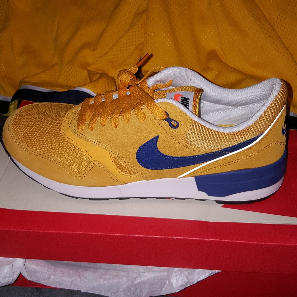 Nike Air Odyssey Size 9 1/2